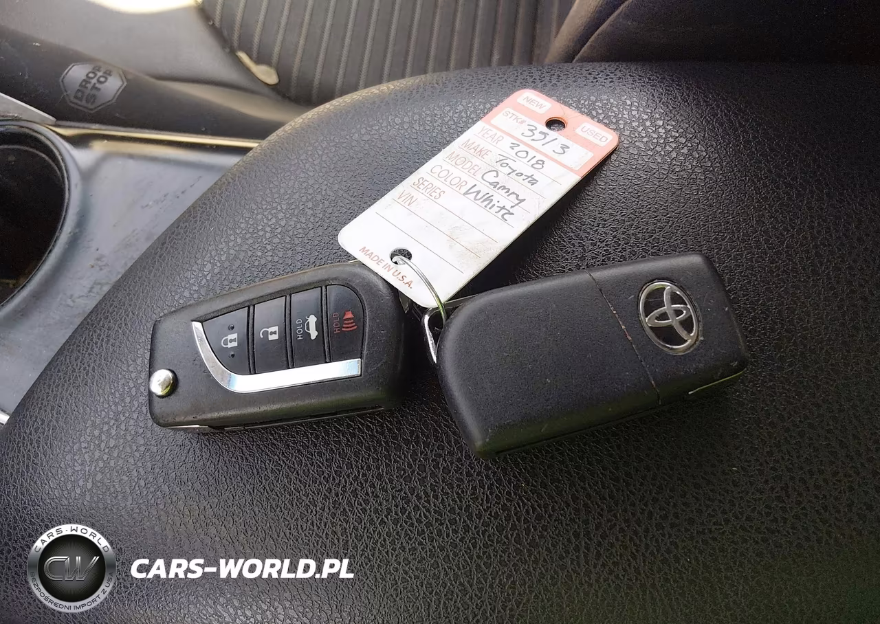 2018 Toyota Camry Se VIN:4T1B11HK5JU583396 - 11