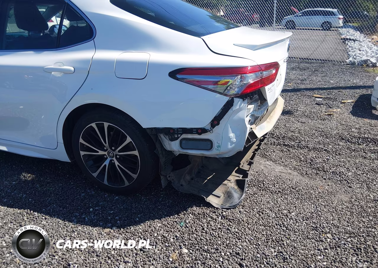 2018 Toyota Camry Se VIN:4T1B11HK5JU583396 - 6