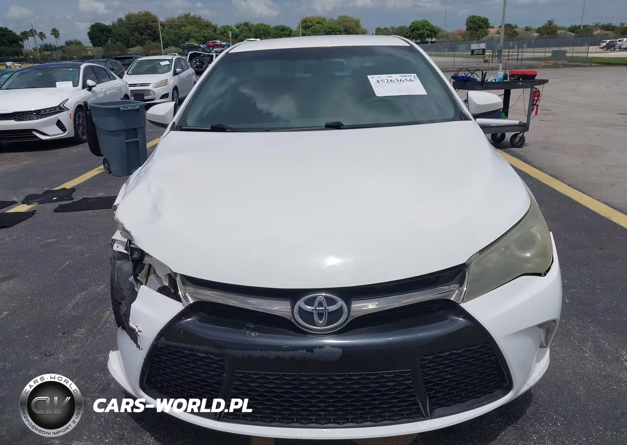 2015 Toyota Camry Se VIN:4T1BF1FK9FU921734 - 13