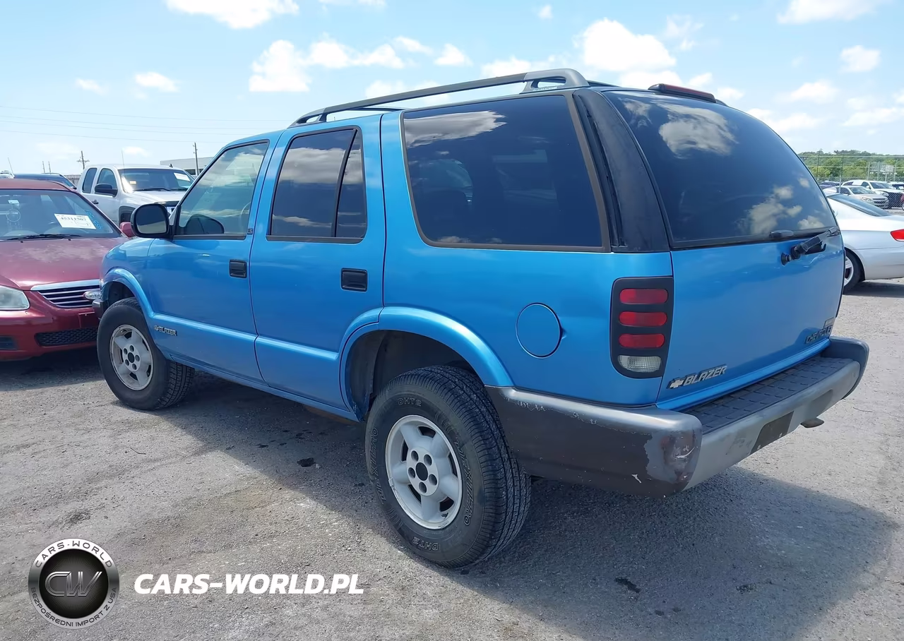 1996 Chevrolet Blazer VIN:1GNDT13W4T2139708 - 3