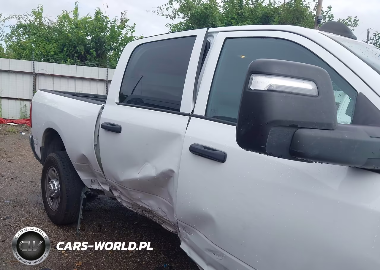 2024 Ram 3500 Tradesman 4X4 6'4 Box VIN:3C63R3CL1RG225490 - 6