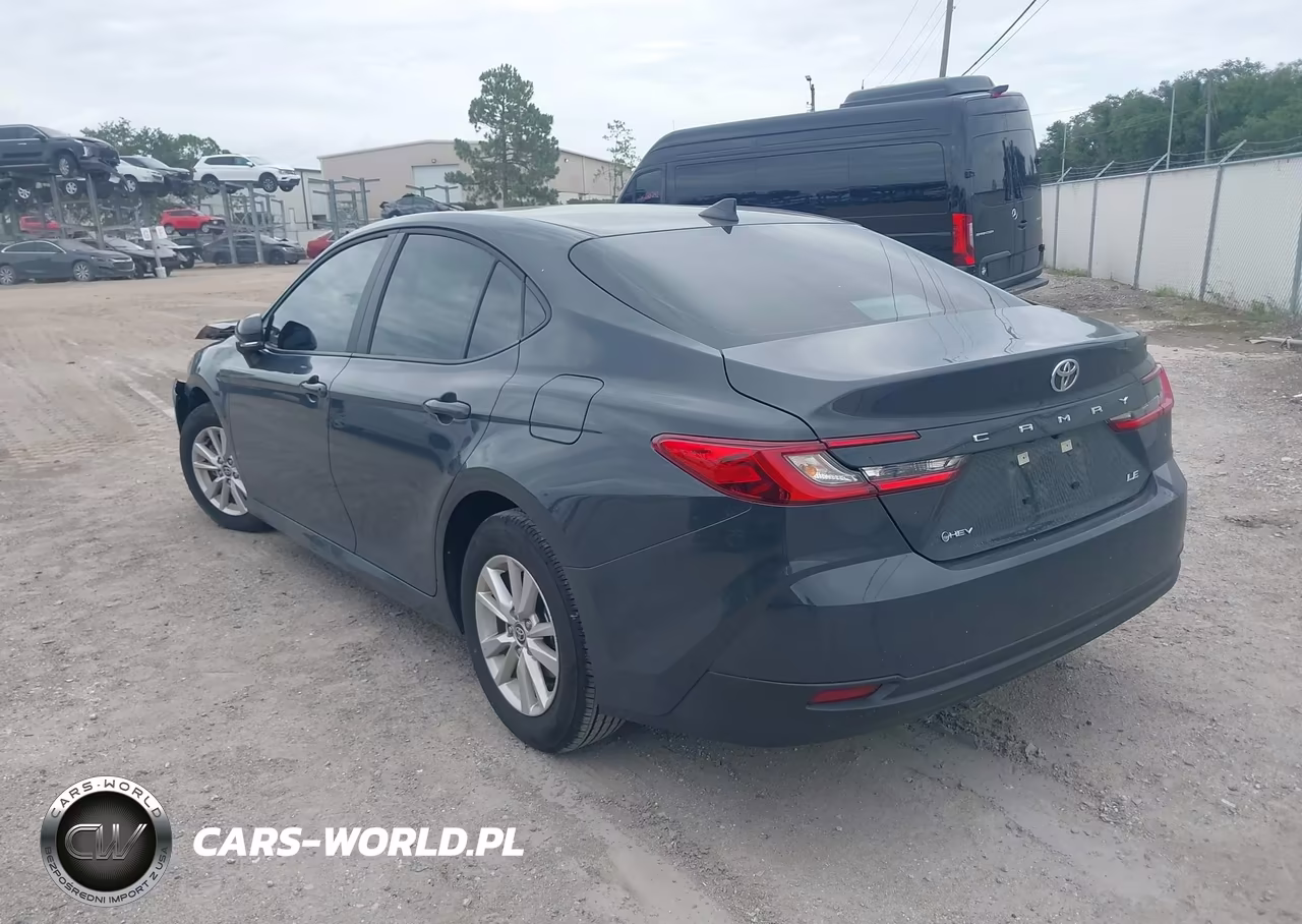 2025 Toyota Camry Le VIN:4T1DAACKXSU615728 - 3