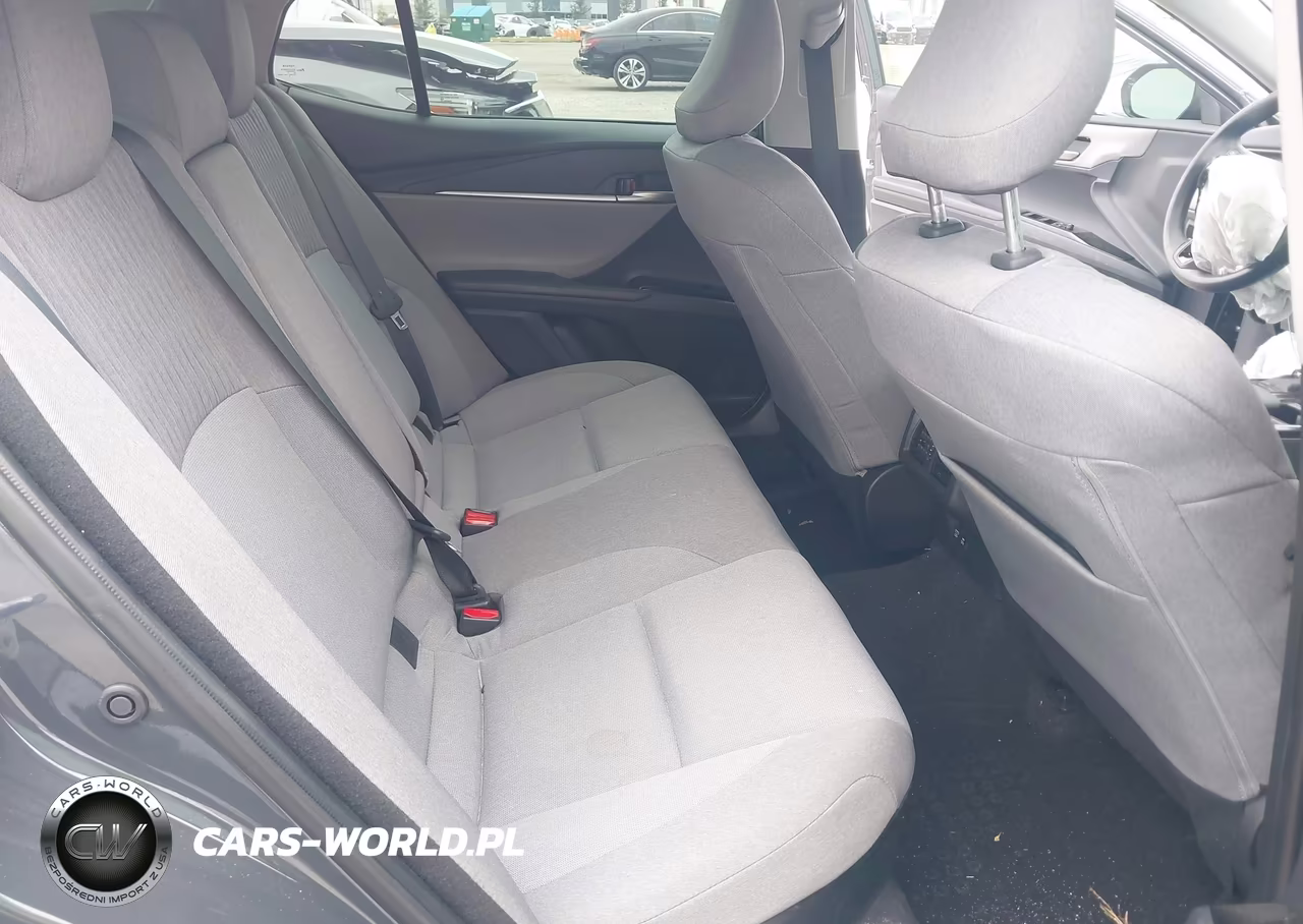 2025 Toyota Camry Le VIN:4T1DAACKXSU615728 - 8