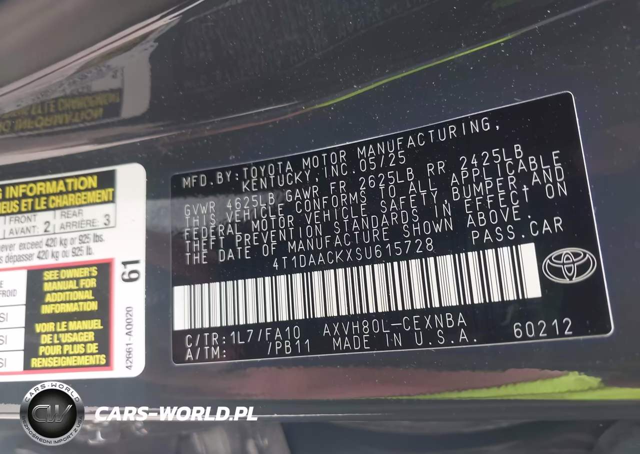 2025 Toyota Camry Le VIN:4T1DAACKXSU615728 - 9