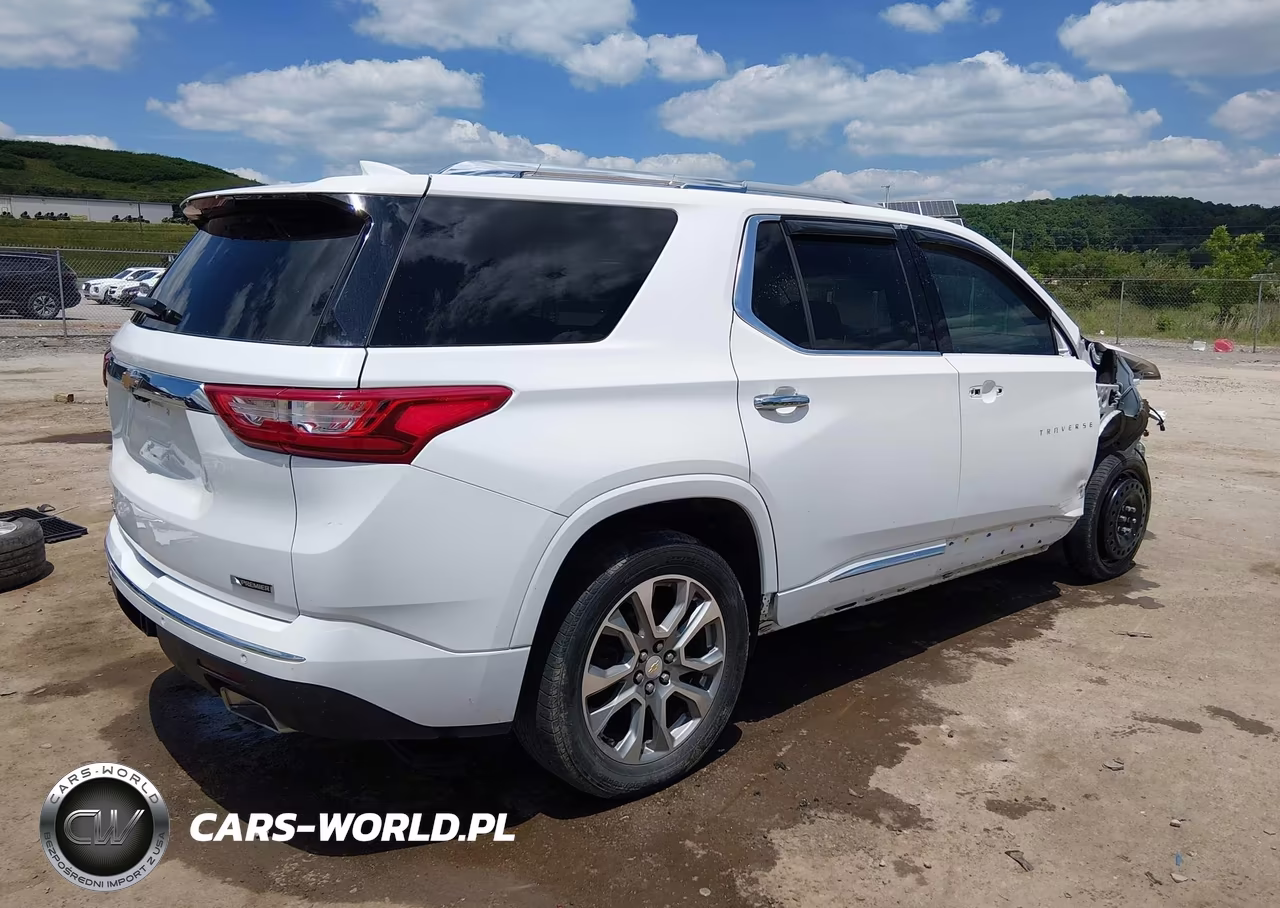 2018 Chevrolet Traverse Premier VIN:1GNEVJKW3JJ231427 - 4