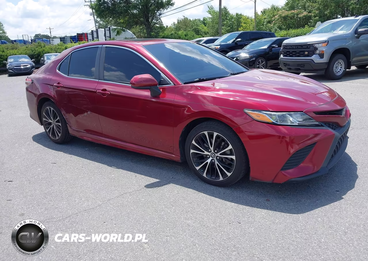 2018 Toyota Camry Se – zdjęcie 1 z 16
