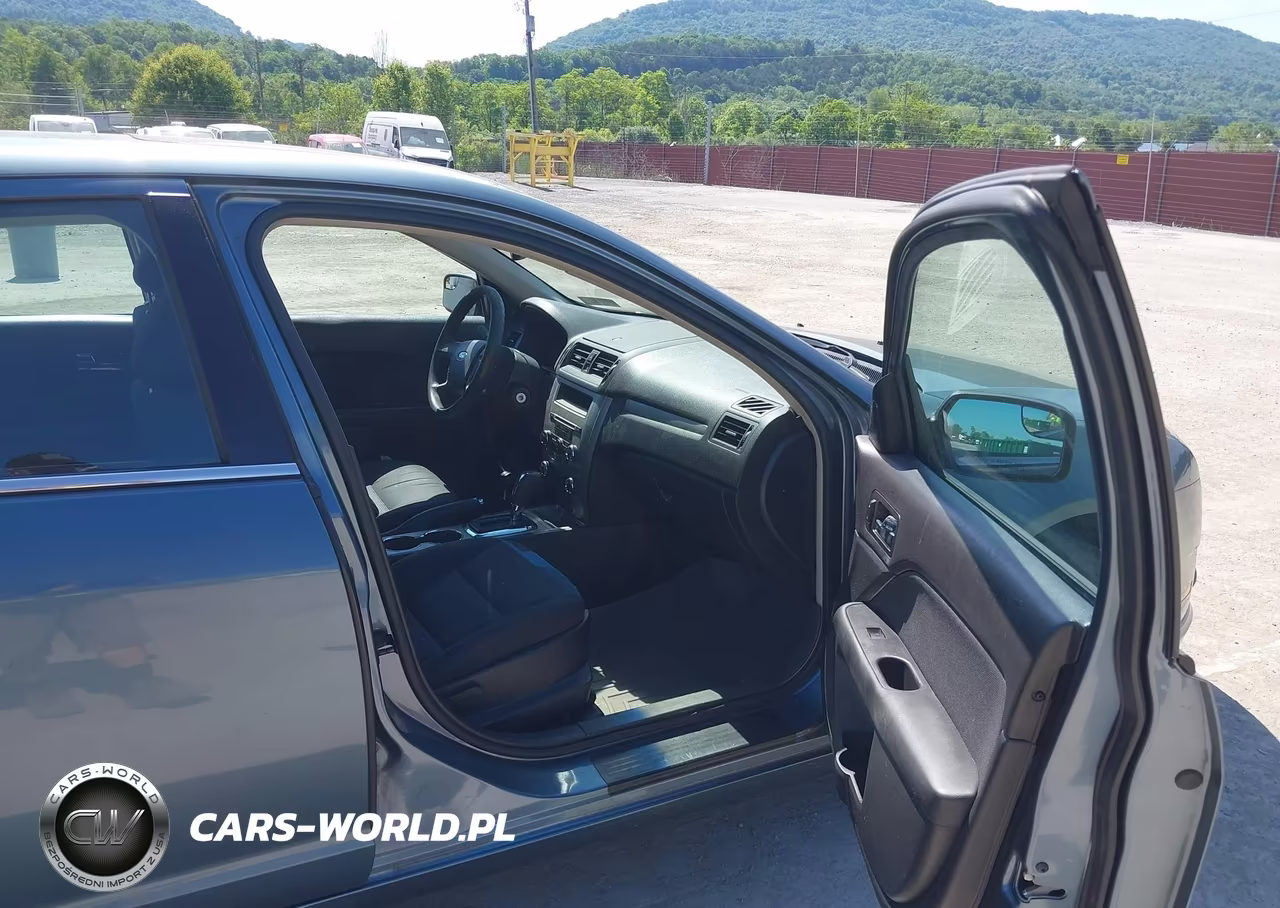 2011 Ford Fusion Se VIN:3FAHP0HA1BR266146 - 5