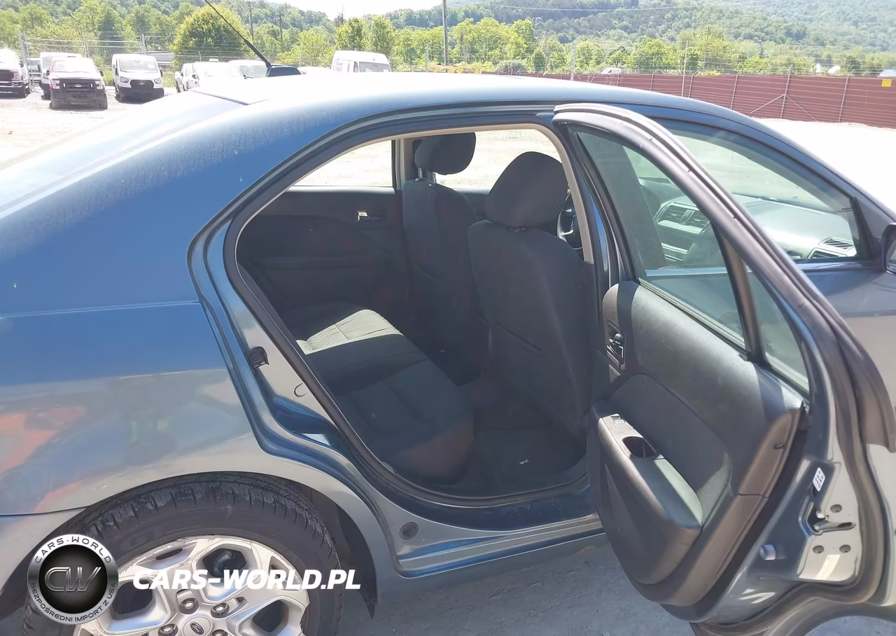 2011 Ford Fusion Se VIN:3FAHP0HA1BR266146 - 8
