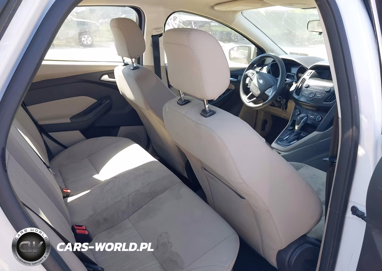 2018 Ford Focus Se VIN:1FADP3F27JL241969 - 8