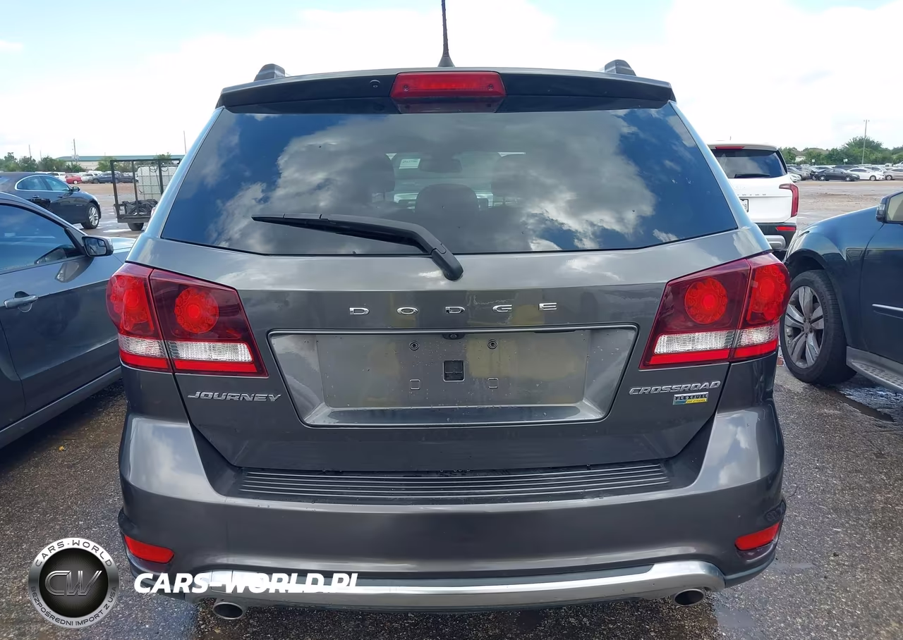 2019 Dodge Journey Crossroad VIN:3C4PDCGG8KT783226 - 16