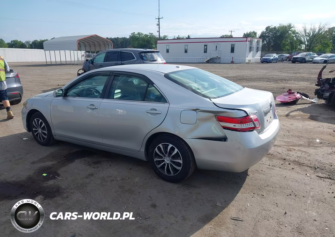 2011 Toyota Camry Le VIN:4T1BF3EKXBU144309 - 3