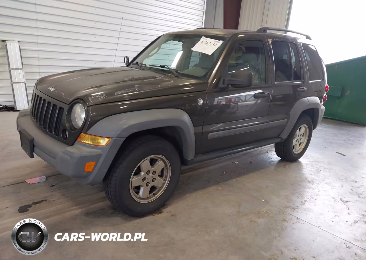 2005 Jeep Liberty Sport VIN:1J4GL48K65W705855 - 2