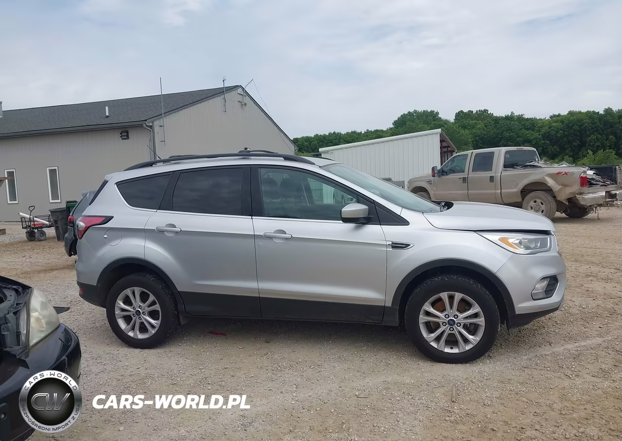 2017 Ford Escape Se VIN:1FMCU9GD0HUE98666 - 13