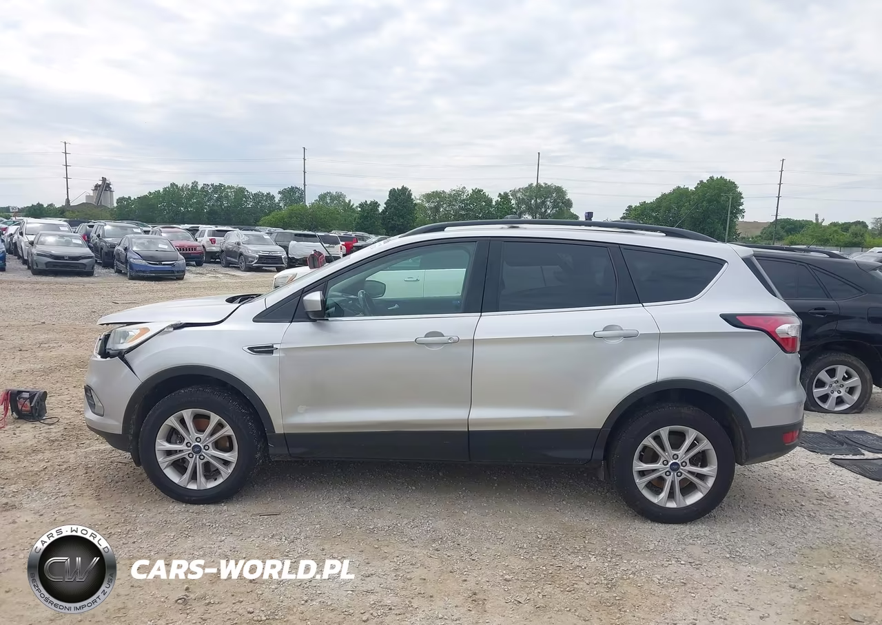 2017 Ford Escape Se VIN:1FMCU9GD0HUE98666 - 14