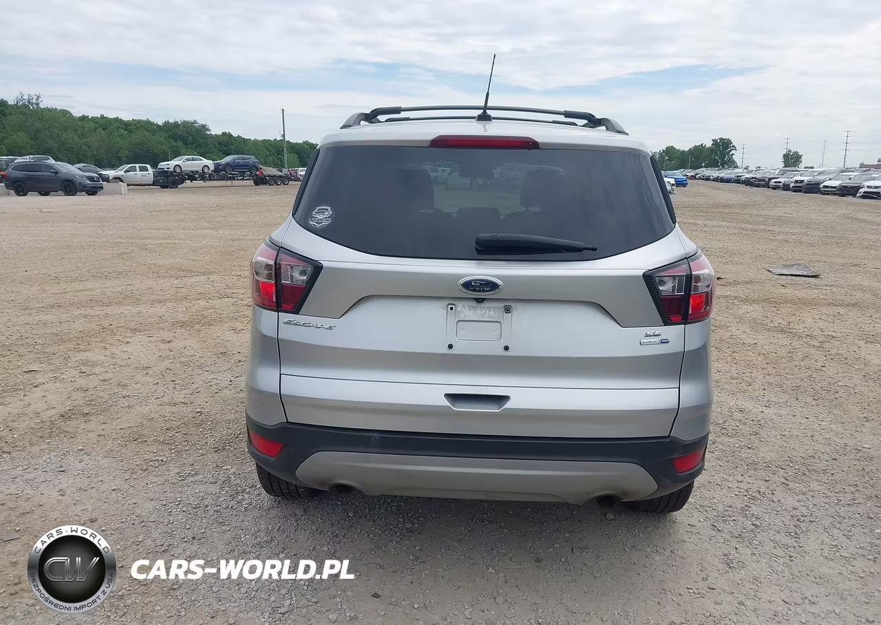 2017 Ford Escape Se VIN:1FMCU9GD0HUE98666 - 16