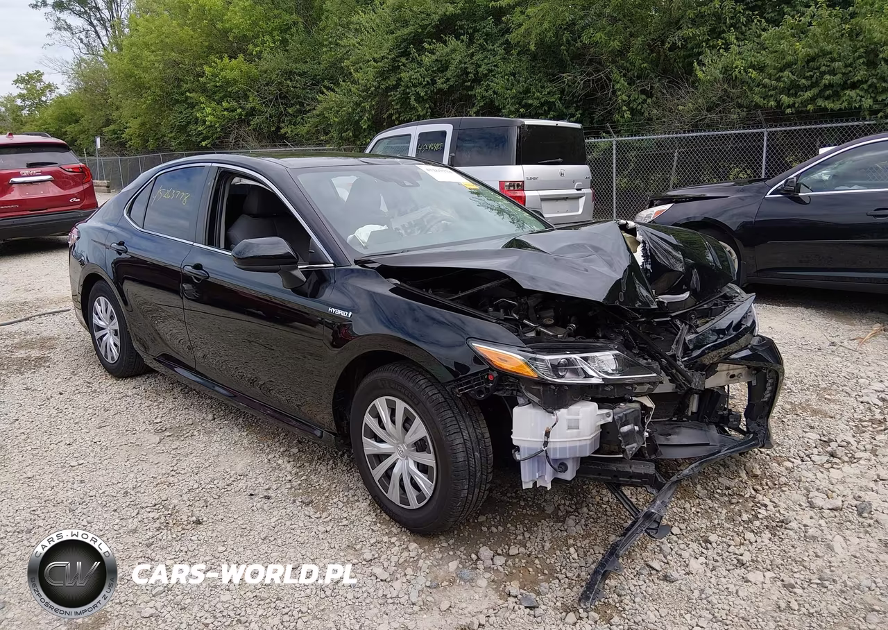 2020 Toyota Camry Le Hybrid – zdjęcie 1 z 21