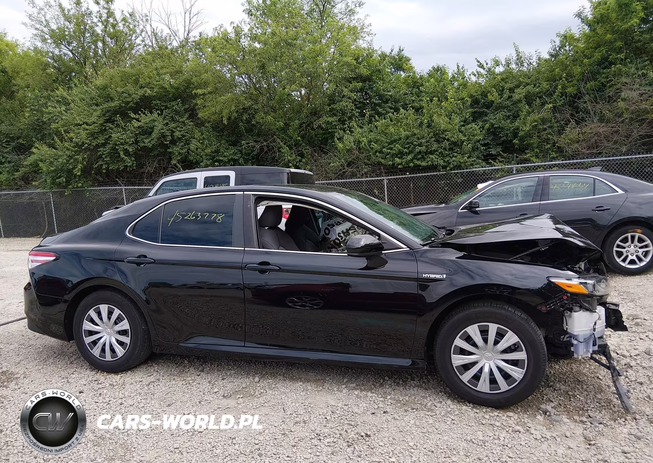 2020 Toyota Camry Le Hybrid VIN:4T1C31AK1LU528634 - 14