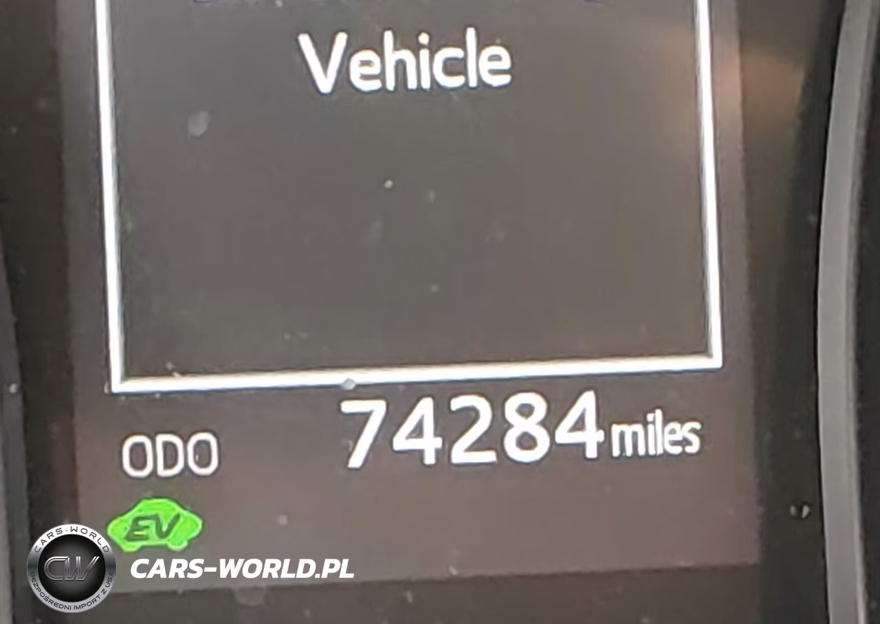 2020 Toyota Camry Le Hybrid VIN:4T1C31AK1LU528634 - 16
