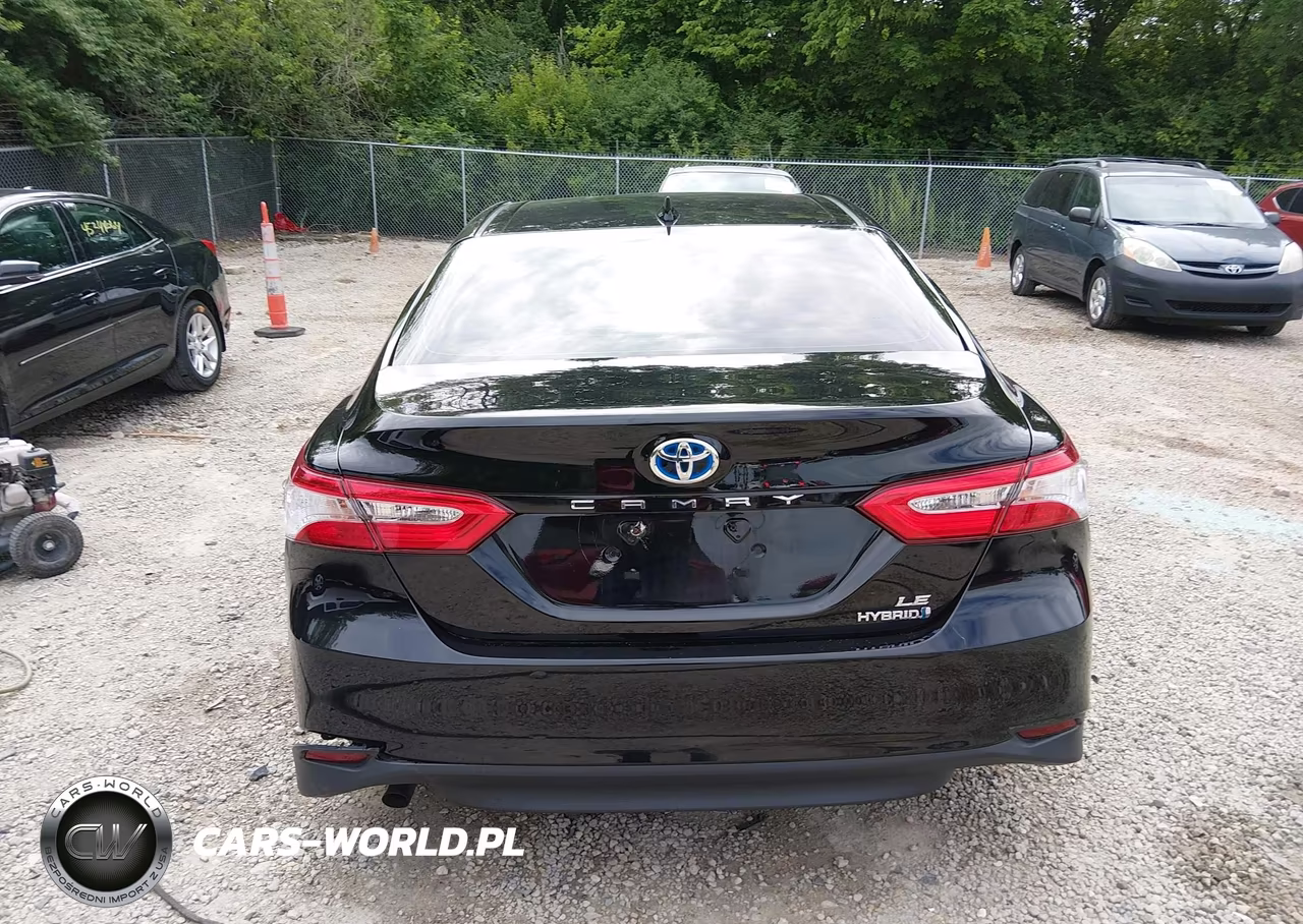 2020 Toyota Camry Le Hybrid VIN:4T1C31AK1LU528634 - 17