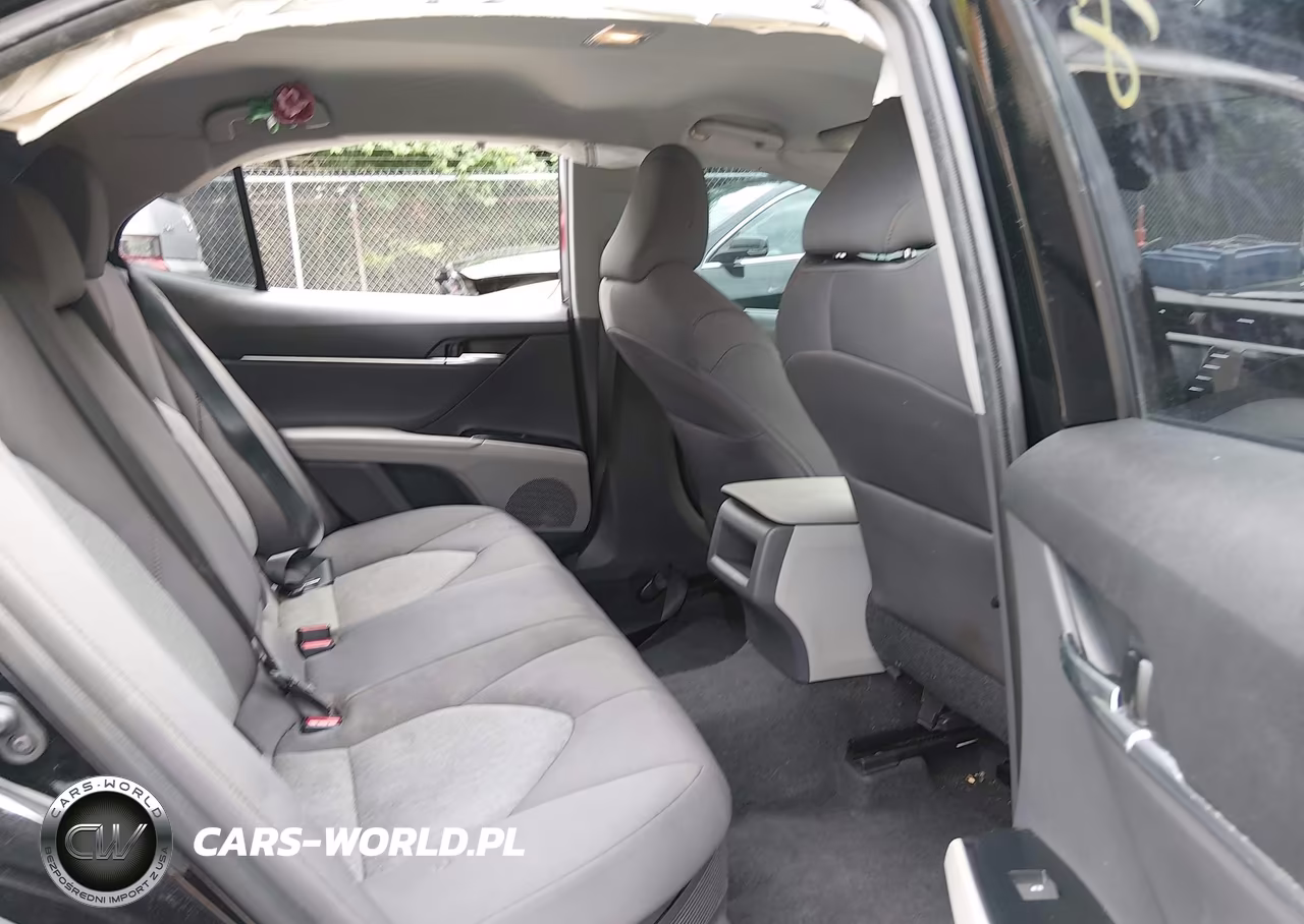 2020 Toyota Camry Le Hybrid VIN:4T1C31AK1LU528634 - 8