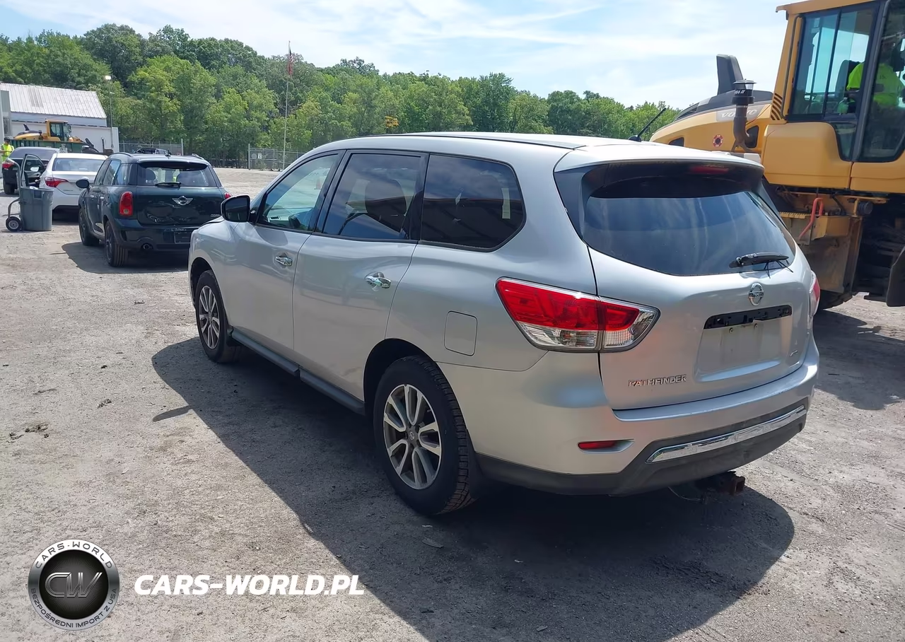 2014 Nissan Pathfinder S VIN:5N1AR2MM4EC696513 - 3