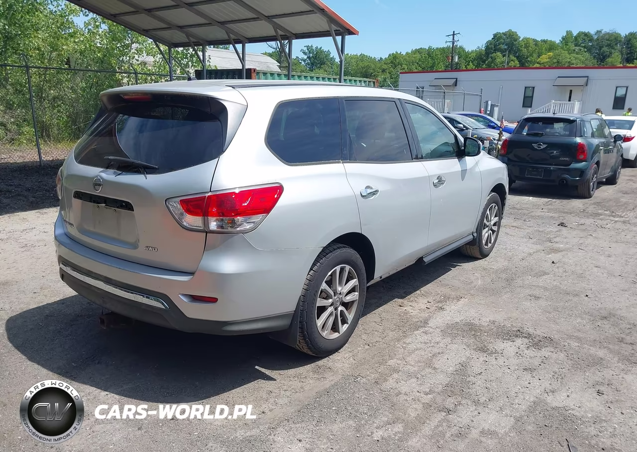 2014 Nissan Pathfinder S VIN:5N1AR2MM4EC696513 - 4