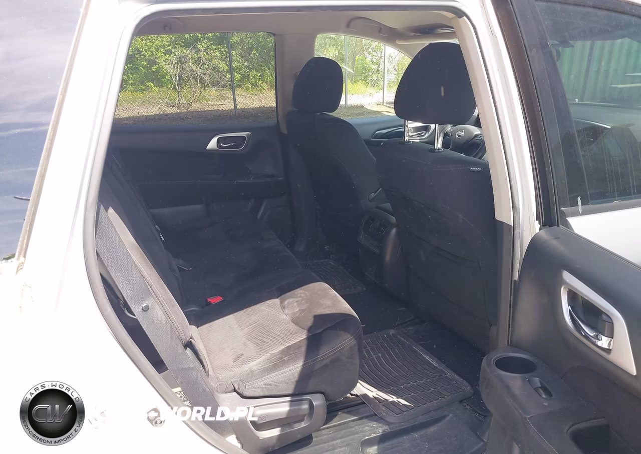 2014 Nissan Pathfinder S VIN:5N1AR2MM4EC696513 - 8