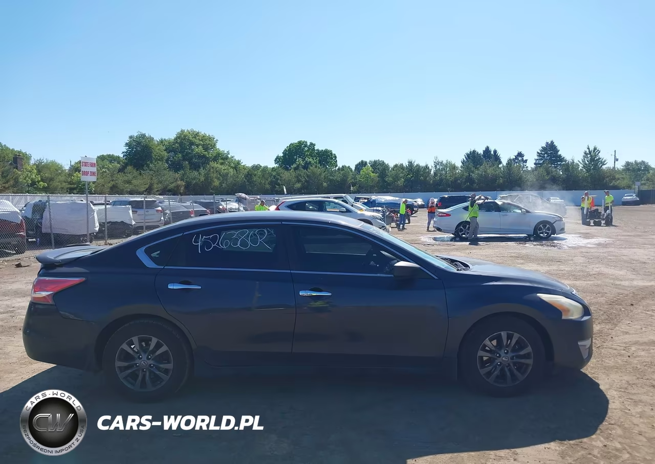 2015 Nissan Altima 2.5 S VIN:1N4AL3AP1FC492236 - 14
