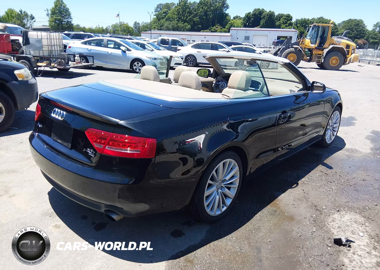 2011 Audi A5 2.0T Premium VIN:WAULFAFH0BN010786 - 4