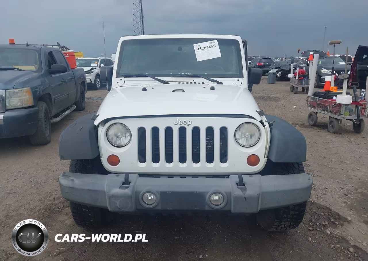 2013 Jeep Wrangler Unlimited Sport VIN:1C4BJWDG4DL505527 - 12
