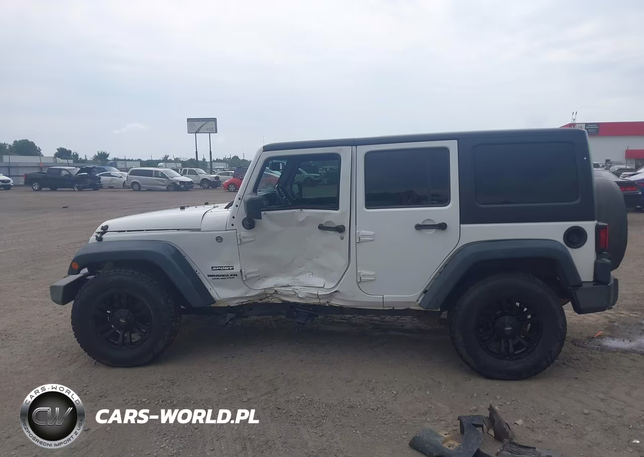 2013 Jeep Wrangler Unlimited Sport VIN:1C4BJWDG4DL505527 - 14