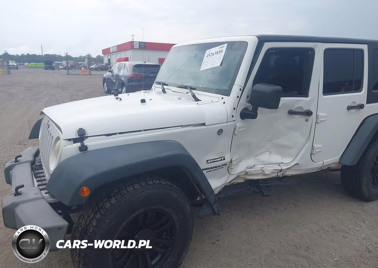 2013 Jeep Wrangler Unlimited Sport VIN:1C4BJWDG4DL505527 - 6