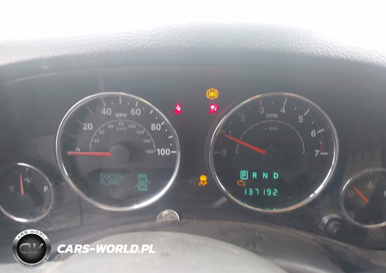 2013 Jeep Wrangler Unlimited Sport VIN:1C4BJWDG4DL505527 - 7
