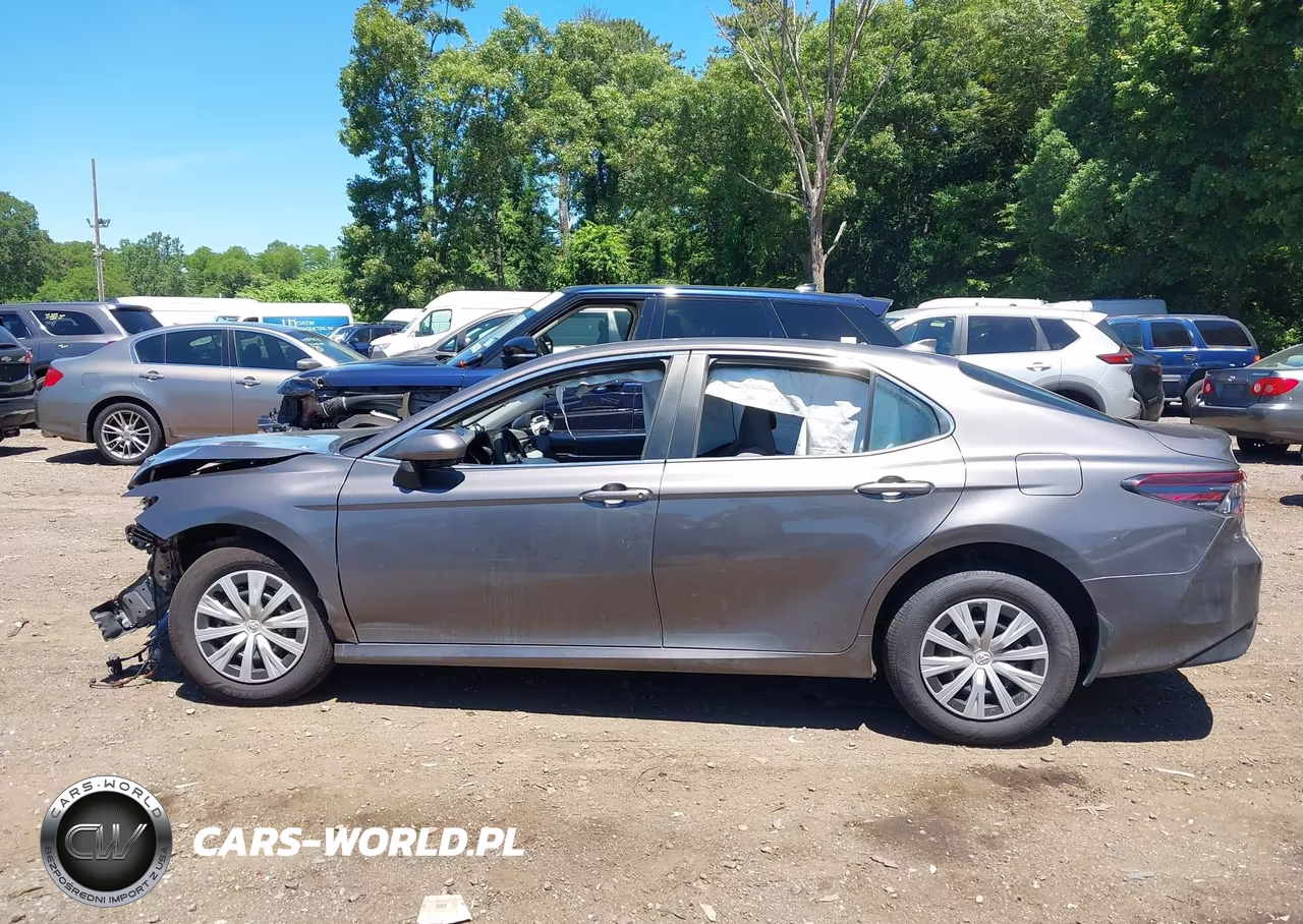 2022 Toyota Camry Le Hybrid VIN:4T1C31AK8NU570298 - 13