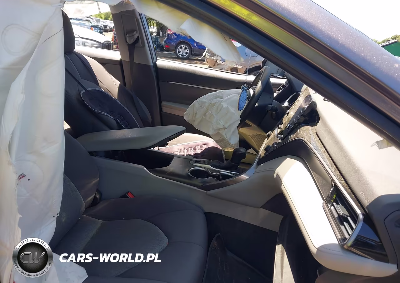 2022 Toyota Camry Le Hybrid VIN:4T1C31AK8NU570298 - 5