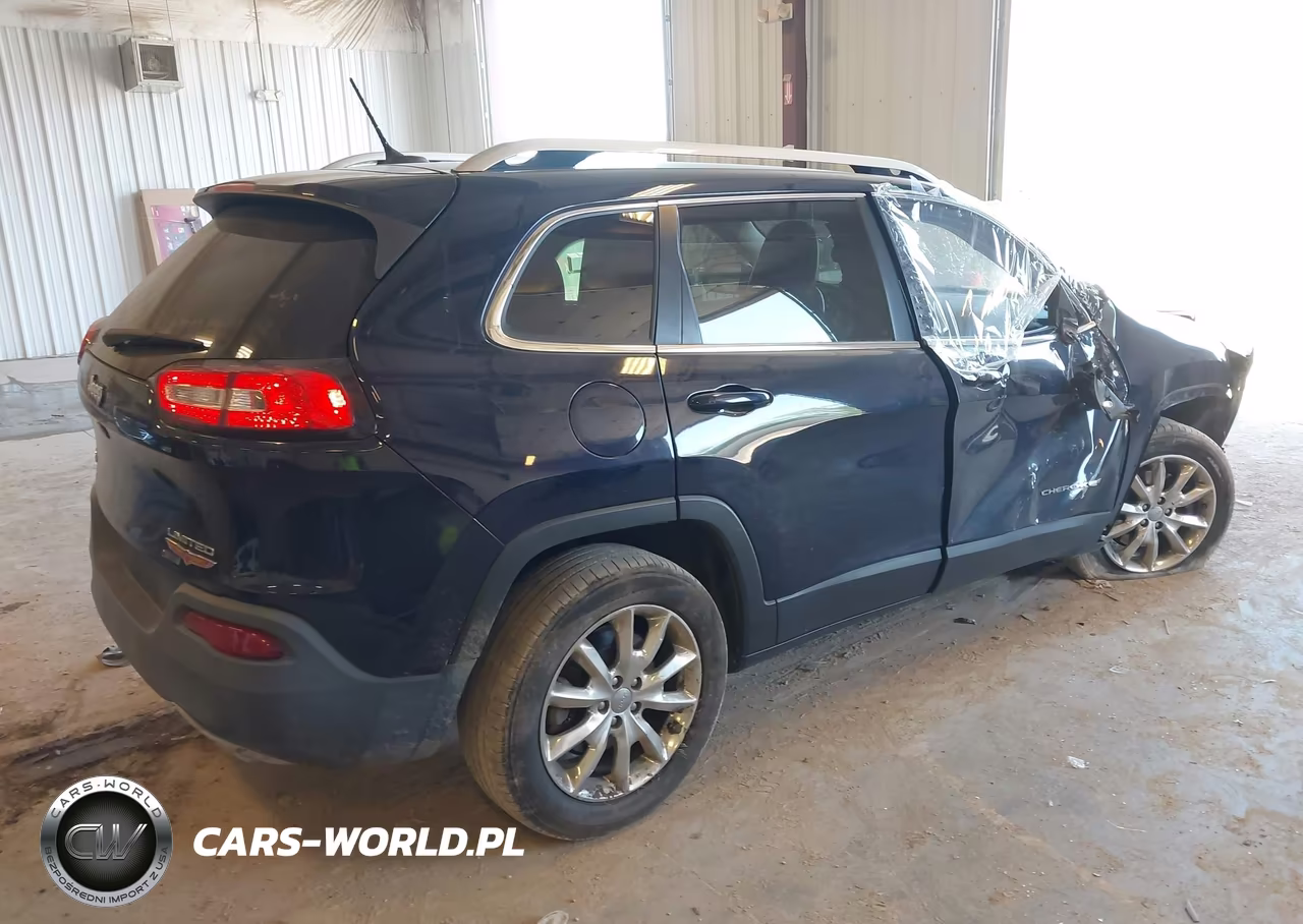 2015 Jeep Cherokee Limited VIN:1C4PJMDS3FW718856 - 4