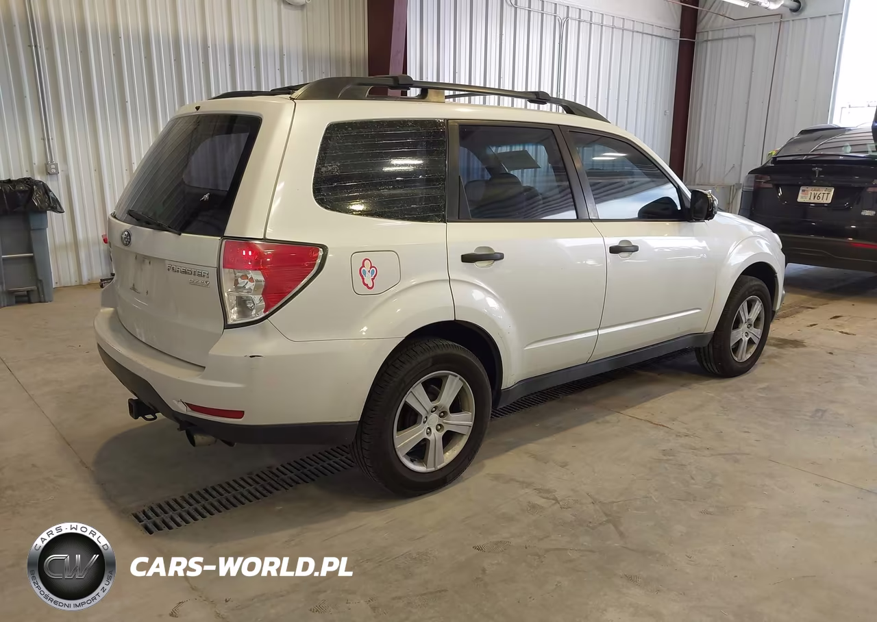 2011 Subaru Forester 2.5X VIN:JF2SHABC3BH774523 - 4