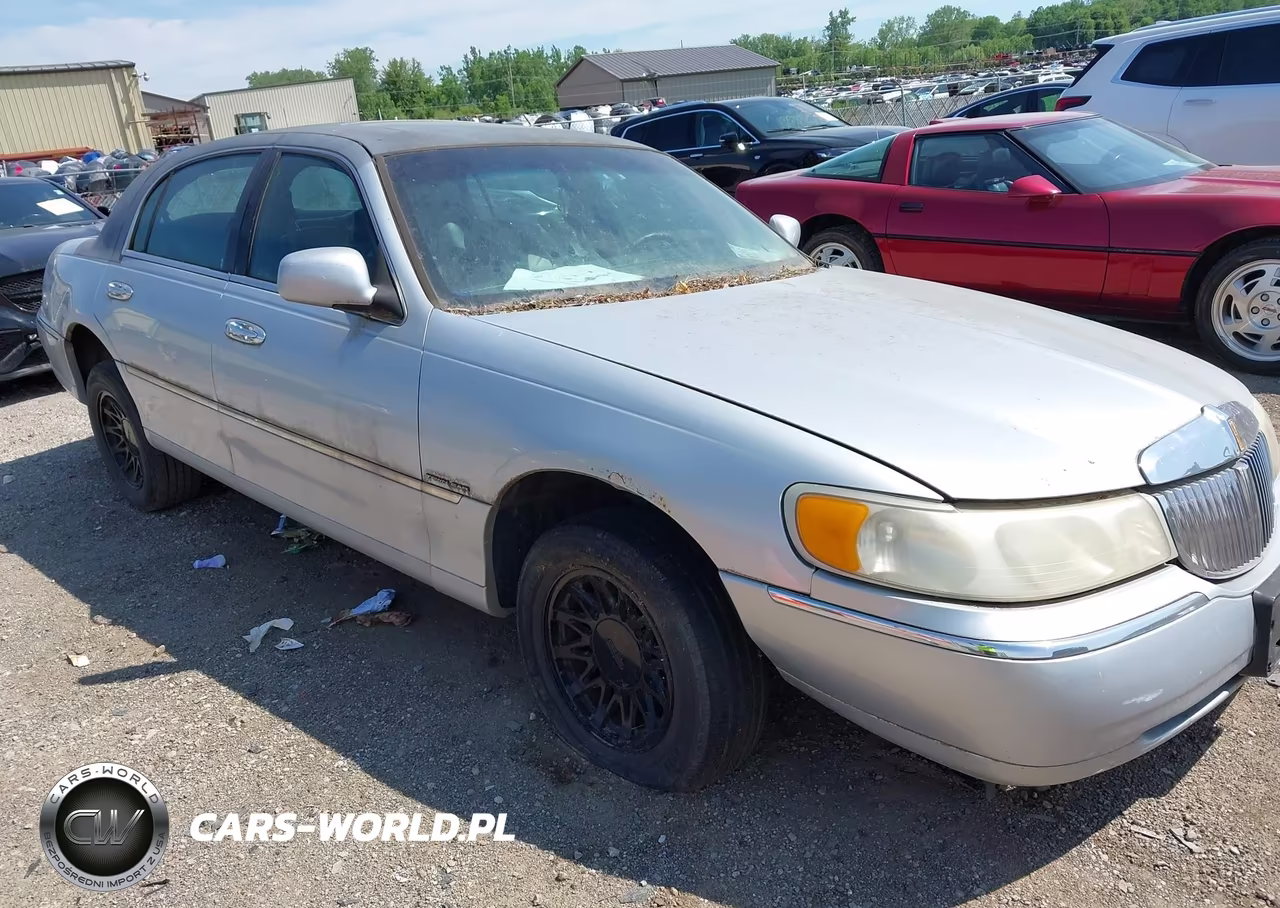 1998 Lincoln Town Car Signature – zdjęcie 1 z 11