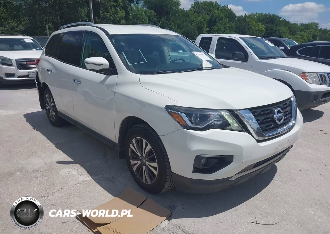 2017 Nissan Pathfinder Sv