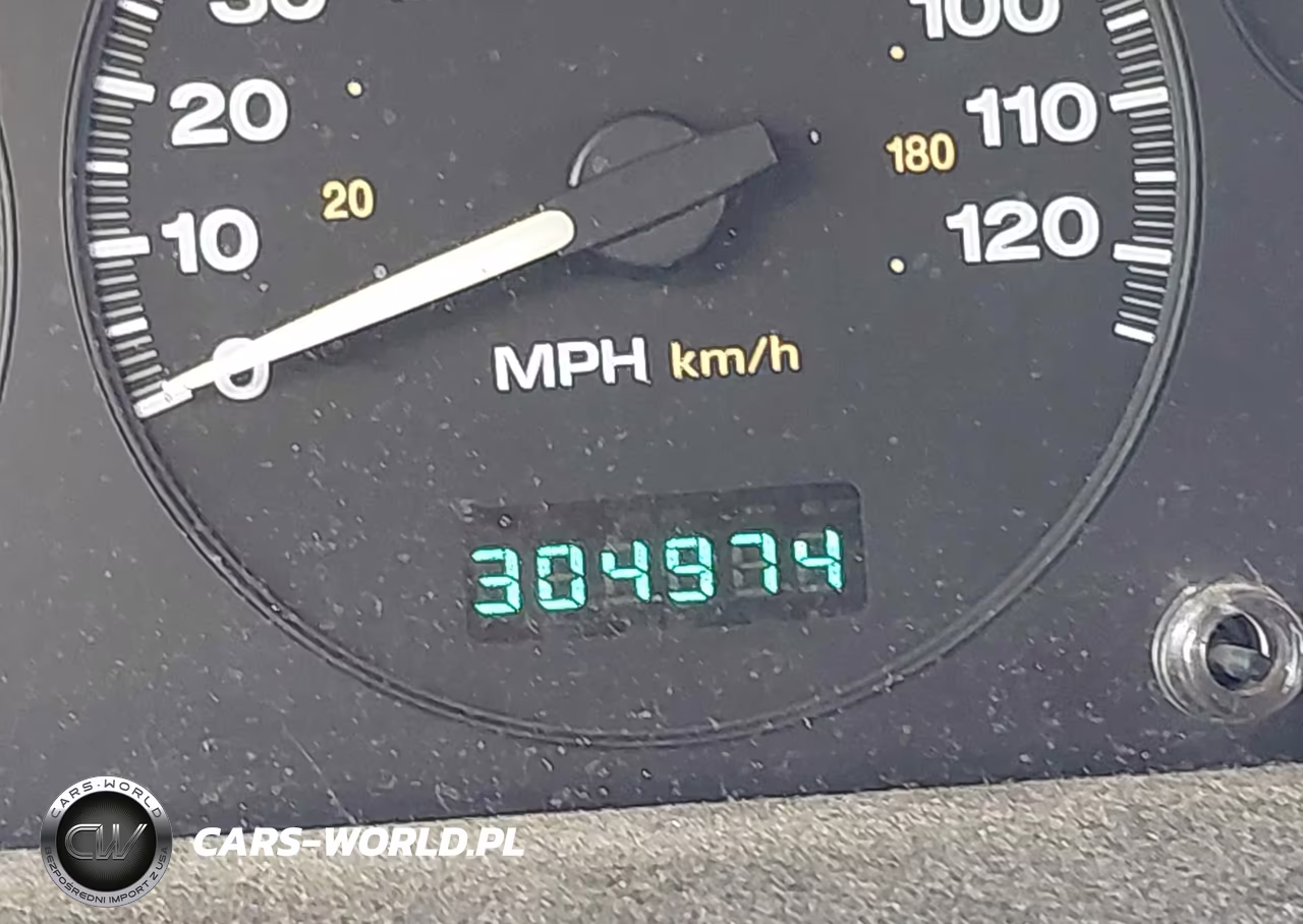 1999 Jeep Grand Cherokee Laredo VIN:1J4G258S8XC610758 - 7