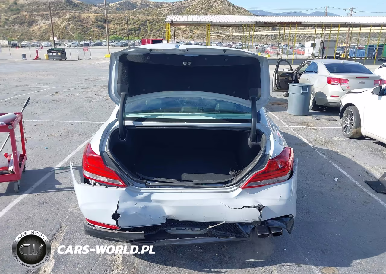 2019 Genesis G70 2.0T Sport VIN:KMTG24LA6KU026992 - 16