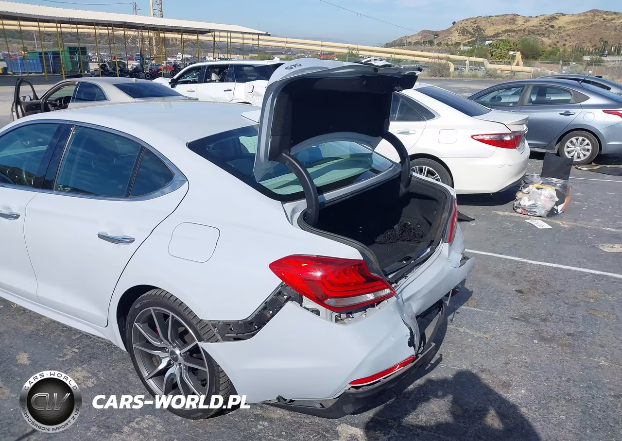 2019 Genesis G70 2.0T Sport VIN:KMTG24LA6KU026992 - 17