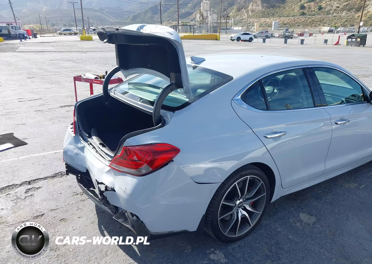 2019 Genesis G70 2.0T Sport VIN:KMTG24LA6KU026992 - 18