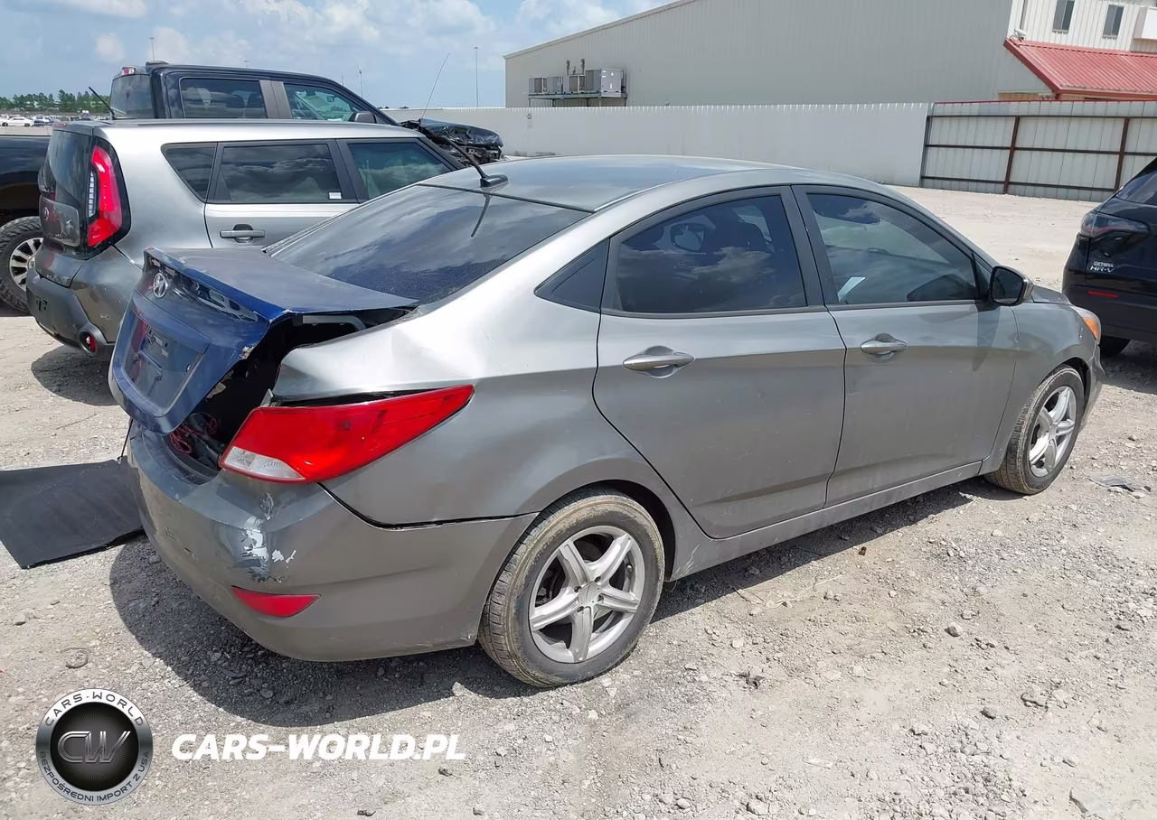 2014 Hyundai Accent Gls VIN:KMHCU4AE5EU750007 - 4