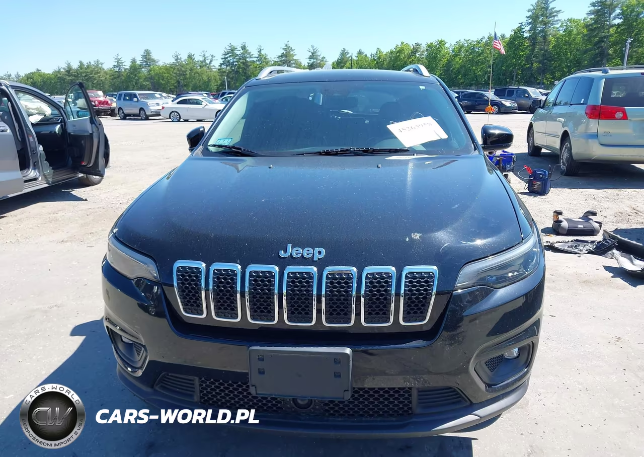 2021 Jeep Cherokee Latitude Plus 4X4 VIN:1C4PJMLB2MD158645 - 13