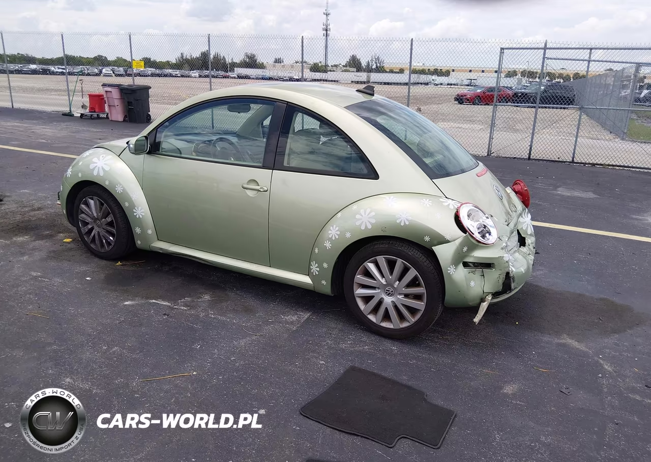 2008 Volkswagen New Beetle S-Se VIN:3VWRW31C88M504706 - 3