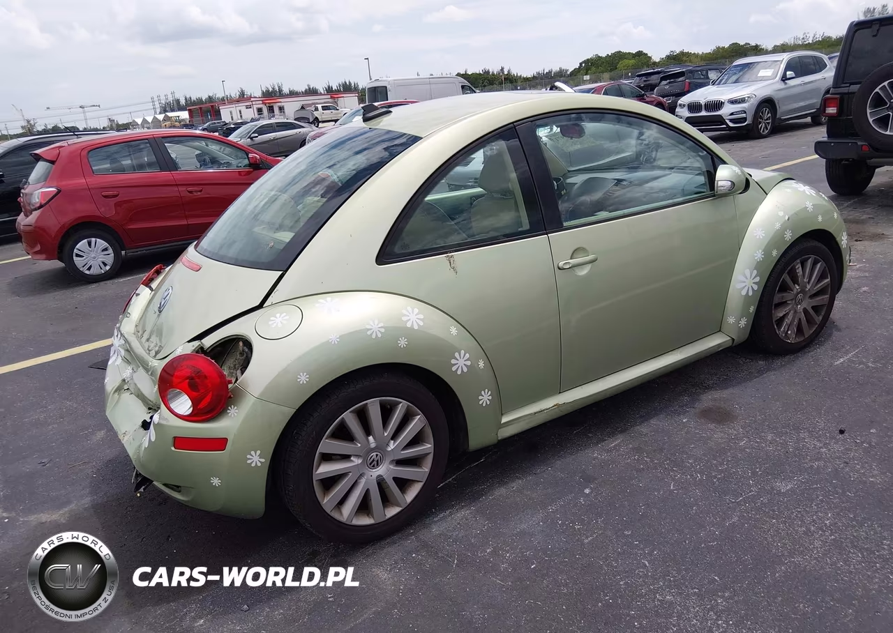 2008 Volkswagen New Beetle S-Se VIN:3VWRW31C88M504706 - 4