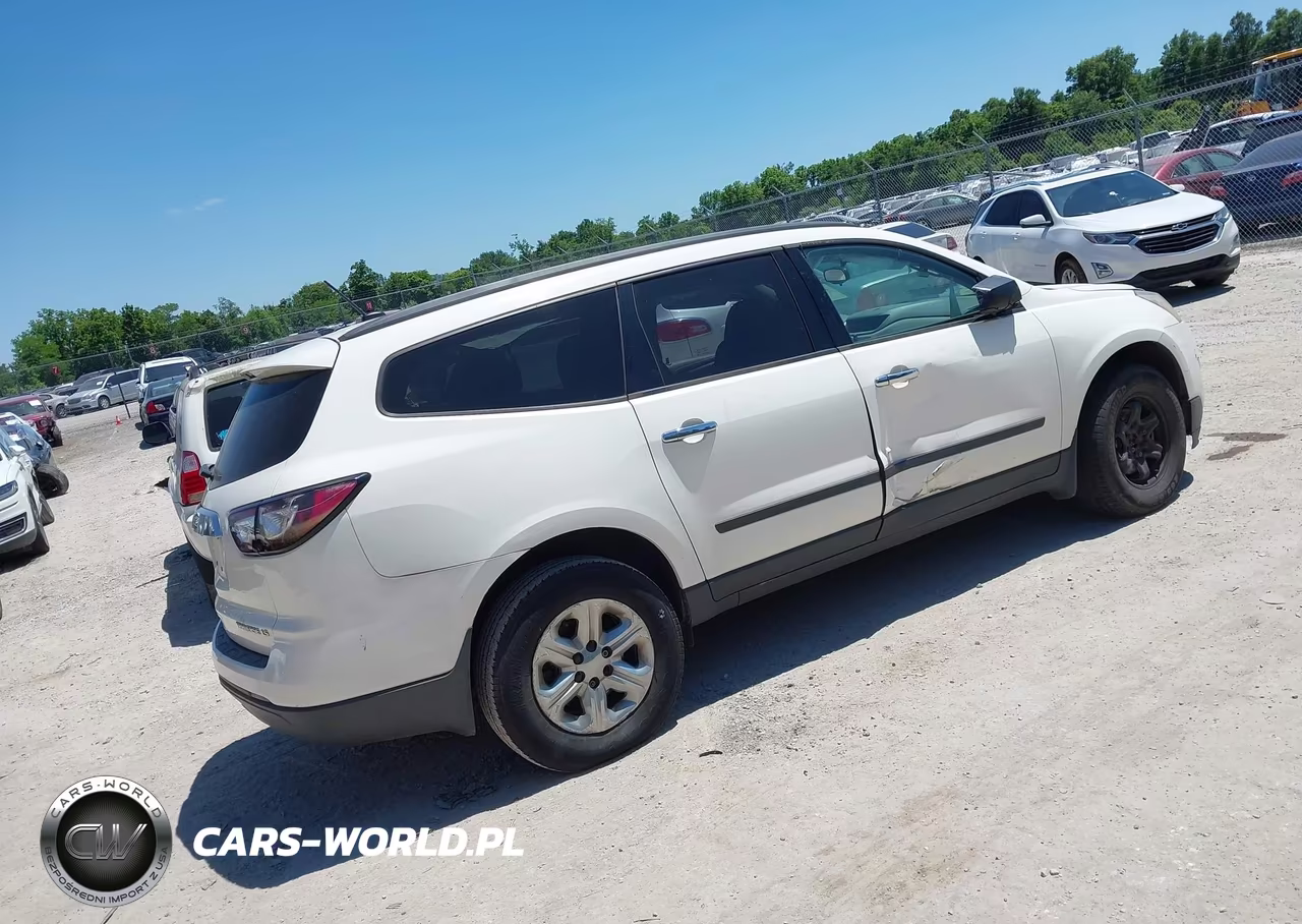 2015 Chevrolet Traverse Ls VIN:1GNKRFED0FJ194374 - 4