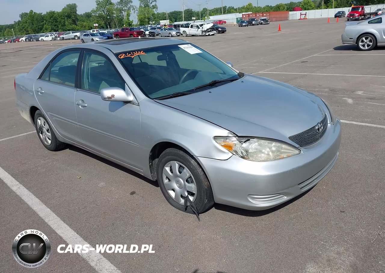 2004 Toyota Camry Le – zdjęcie 1 z 11