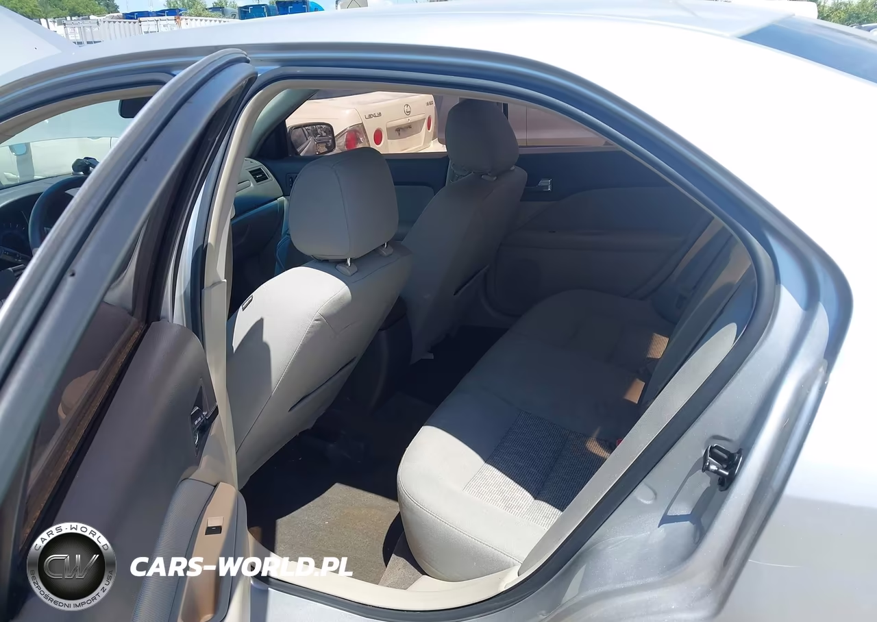 2012 Ford Fusion Se VIN:3FAHP0HA4CR307225 - 8